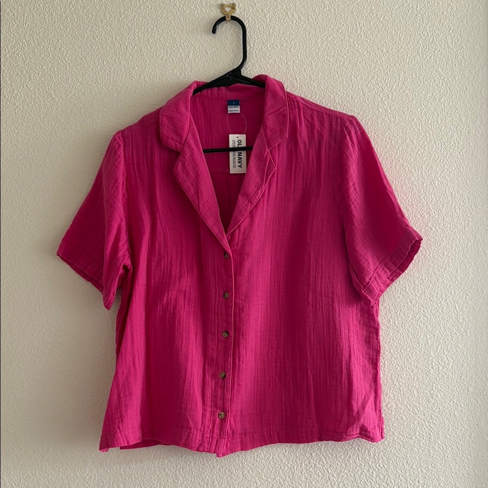 Women's Pink Button-Up Top